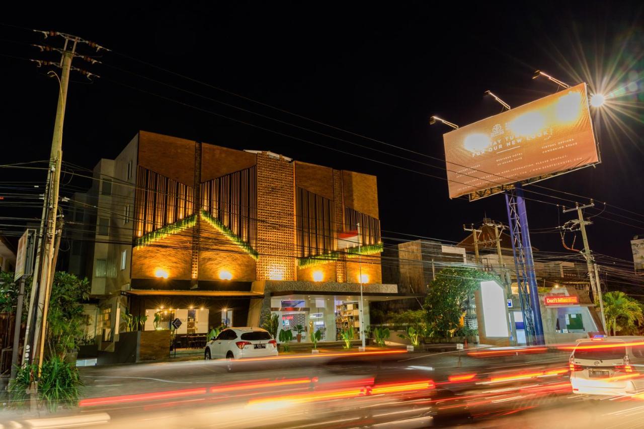 Berry Biz Hotel Sunset Road Seminyak Eksteriør bilde